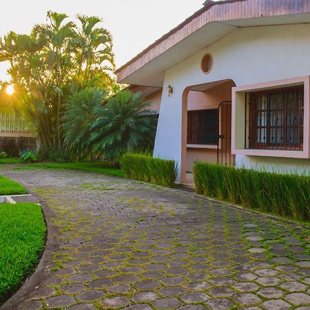 Hotel Fontana Манагуа Екстер'єр фото